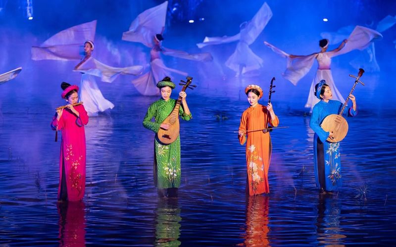 famous performing arts Vietnam